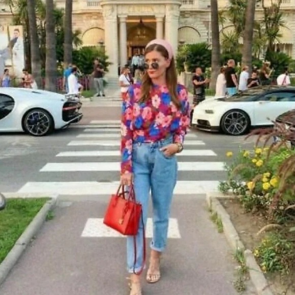 🦋 Bloggers Favorite 🦋 Zara Floral Top Long Sleeve Crop Waistband Sz M - Picture 1 of 16